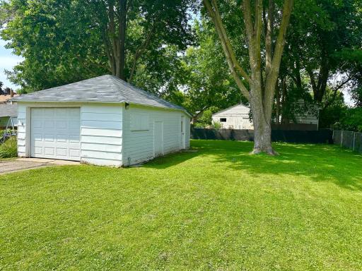 1016 St John Avenue, Albert Lea, MN 56007