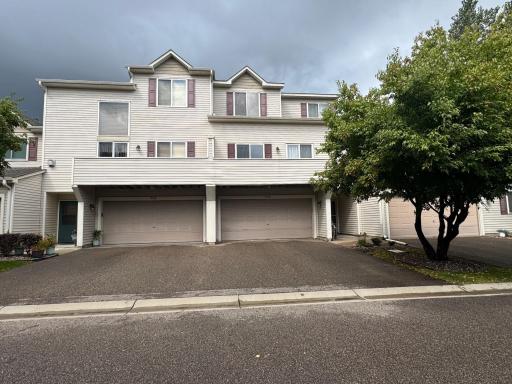 9150 Comstock Lane N, Maple Grove, MN 55311