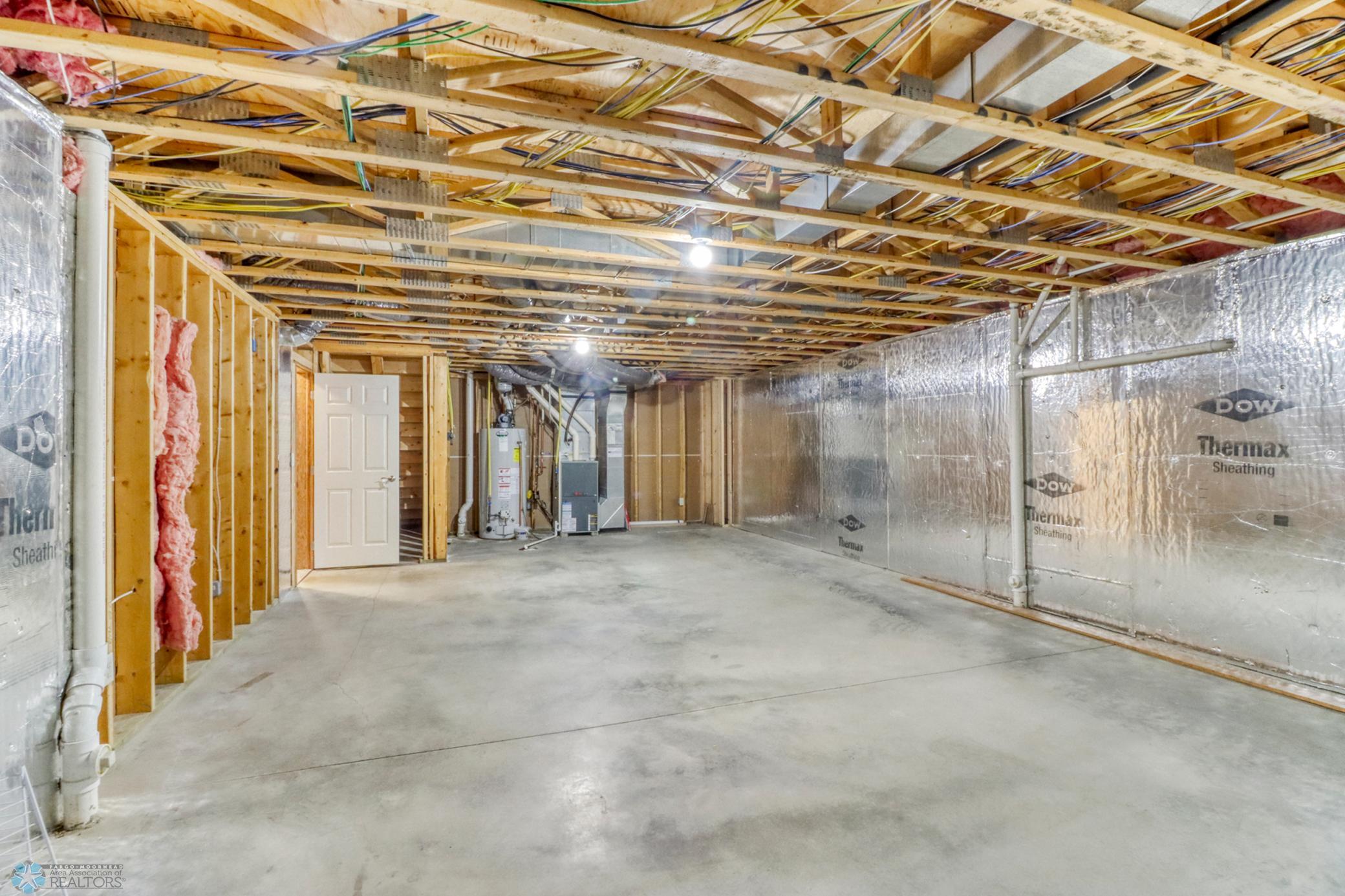Utility Room + Future Workshop/Gym/More bedroom?