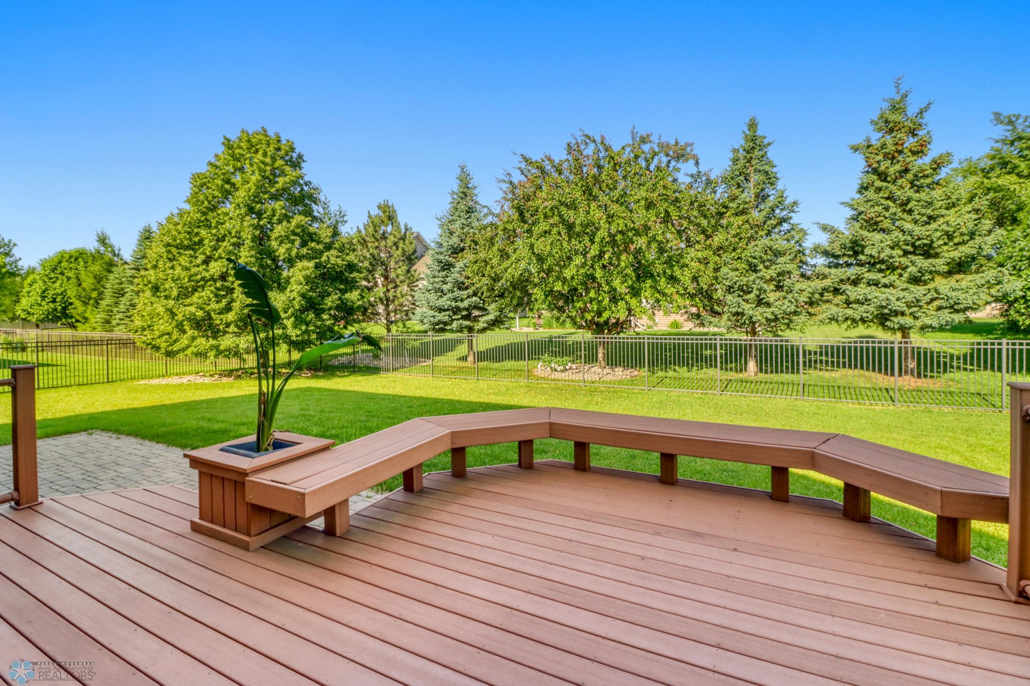 Maintenance-Free Deck