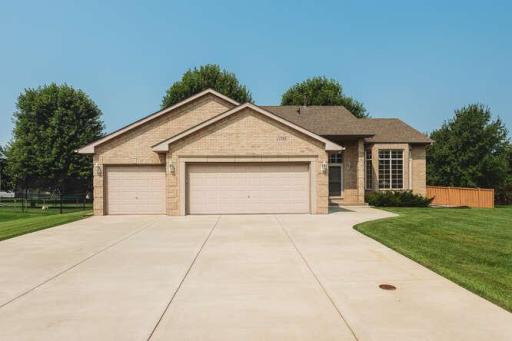 17583 Foxboro Ln Farmington MN-small-002-002-Exterior Front-666x444-72dpi.jpg