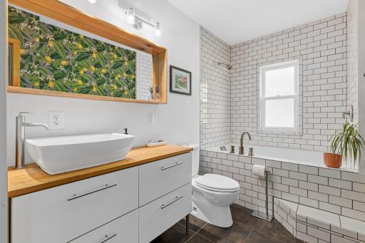 1607 Main Street NE, Minneapolis, MN 55413