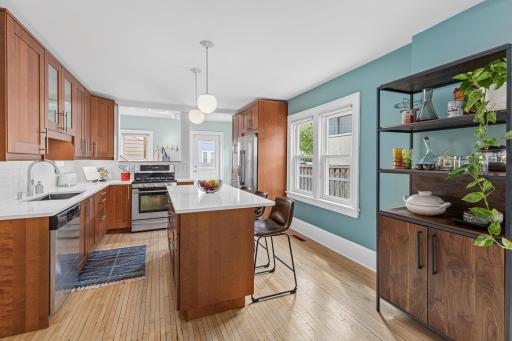 1607 Main Street NE, Minneapolis, MN 55413