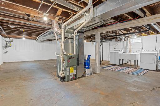 1607 Main Street NE, Minneapolis, MN 55413
