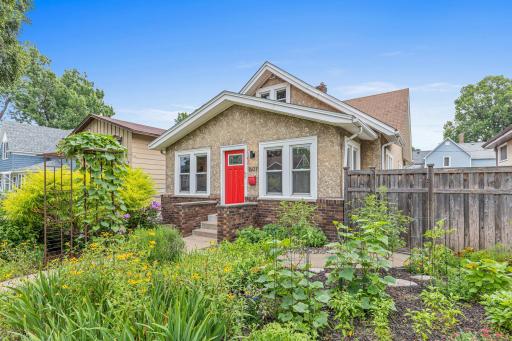 1607 Main Street NE, Minneapolis, MN 55413