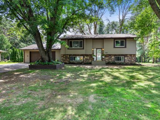 Welcome home to 5747 261st Street! Walking distance to Ashton Park and Wyoming Elementary. Enjoy a walk on local trails and sidewalks through quiet neighborhoods.