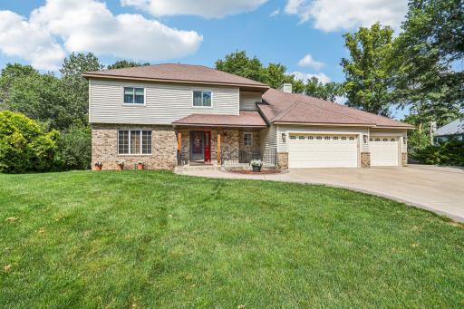 13721 Danbury Path, Rosemount, MN 55068