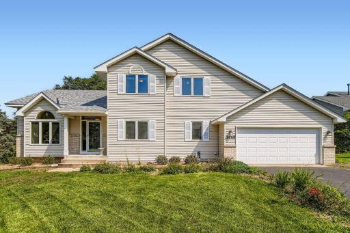 Welcome to 309 69th Street N in Mahtomedi, MN 55115!