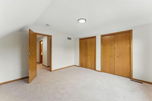 2309 Golden Valley Road, Minneapolis, MN 55411