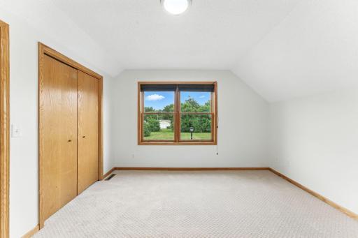2309 Golden Valley Road, Minneapolis, MN 55411