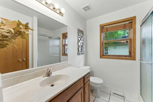 2309 Golden Valley Road, Minneapolis, MN 55411