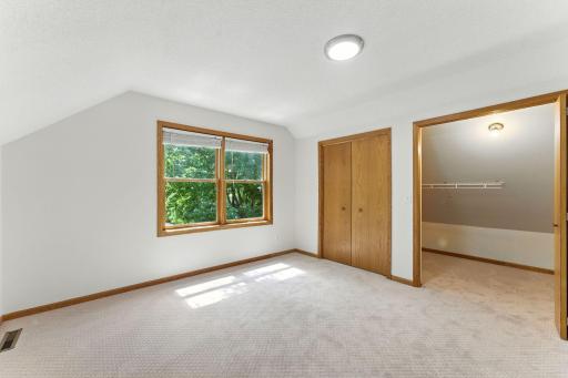 2309 Golden Valley Road, Minneapolis, MN 55411