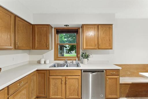 2309 Golden Valley Road, Minneapolis, MN 55411