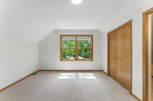 2309 Golden Valley Road, Minneapolis, MN 55411