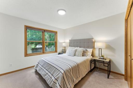 2309 Golden Valley Road, Minneapolis, MN 55411