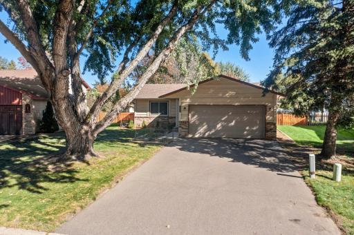 Photo for 4240 Braddock Trail, Eagan, MN 55123 - listing #6766359 4240 Braddock Trail, Eagan, MN 55123