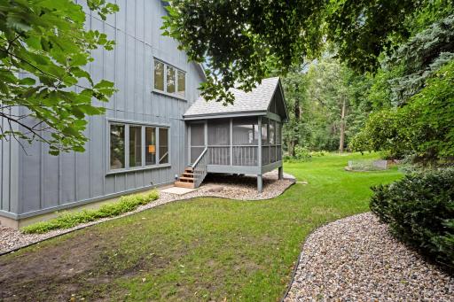 9331 Amsden Way, Eden Prairie, MN 55347