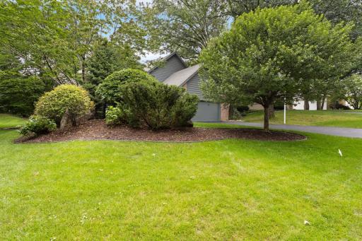 9331 Amsden Way, Eden Prairie, MN 55347