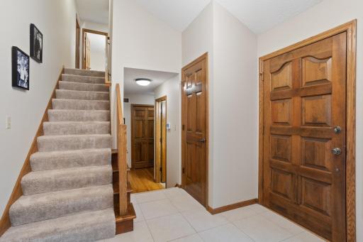 9331 Amsden Way, Eden Prairie, MN 55347
