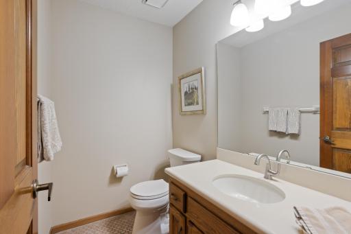 9331 Amsden Way, Eden Prairie, MN 55347