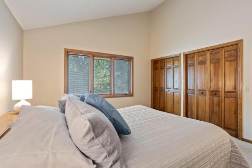 9331 Amsden Way, Eden Prairie, MN 55347