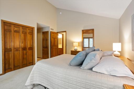 9331 Amsden Way, Eden Prairie, MN 55347