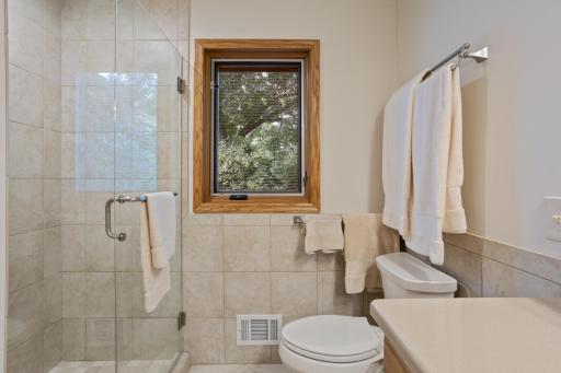 9331 Amsden Way, Eden Prairie, MN 55347