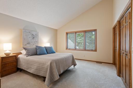 9331 Amsden Way, Eden Prairie, MN 55347