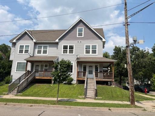 600 W 32nd Street-Small Townhome Development in The Heart of Lyn Lake