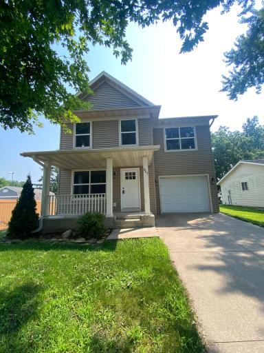 607 1st Avenue SW, Pine Island, MN 55963