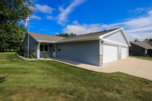 1819 Scenic Heights Court SW, Hutchinson, MN 55350
