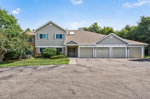 11166 Westwind Drive, Eden Prairie, MN 55344