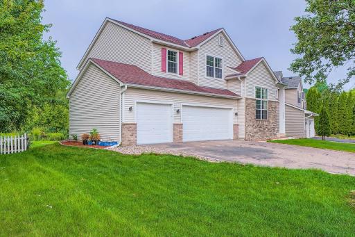 3392 North View Lane, Woodbury, MN 55125