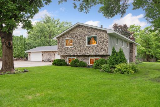 The Ambiance is Winning Here! - 6391 Centerville Rd, Lino Lakes, MN 55038