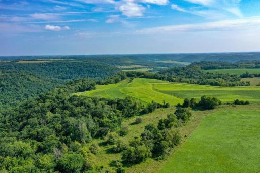 21706 County 26, Houston, MN 55943