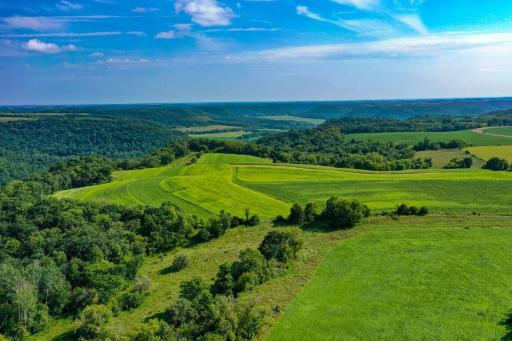 21706 County 26, Houston, MN 55943