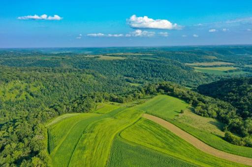 21706 County 26, Houston, MN 55943