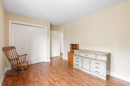 917 Parkview Lane, Victoria, MN 55386