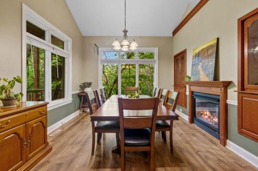 917 Parkview Lane, Victoria, MN 55386