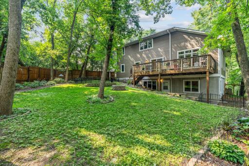 917 Parkview Lane, Victoria, MN 55386
