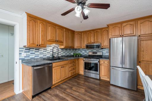 16859 State Highway 22, Good Thunder, MN 56037