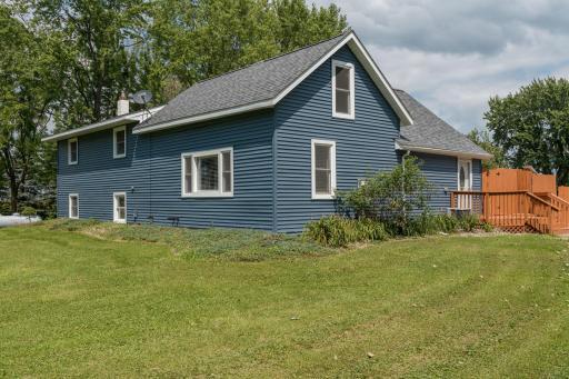16859 State Highway 22, Good Thunder, MN 56037