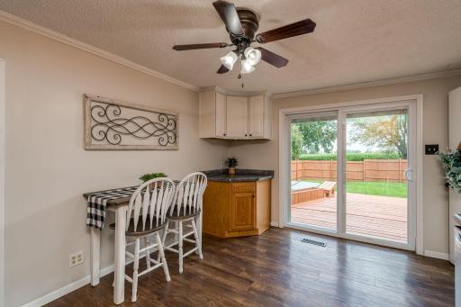 16859 State Highway 22, Good Thunder, MN 56037