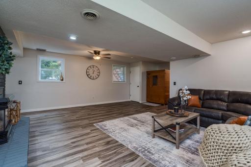 16859 State Highway 22, Good Thunder, MN 56037