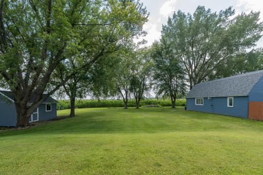 16859 State Highway 22, Good Thunder, MN 56037