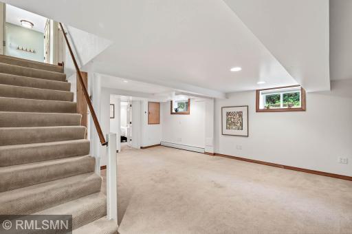 2431 S Shore Boulevard, Saint Paul, MN 55110