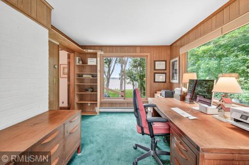 2431 S Shore Boulevard, Saint Paul, MN 55110