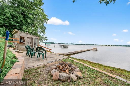 2431 S Shore Boulevard, Saint Paul, MN 55110
