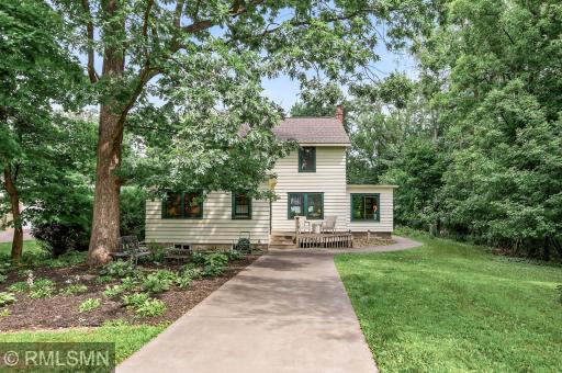 2431 S Shore Boulevard, Saint Paul, MN 55110