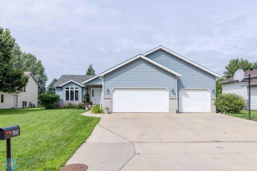 3911 7th Street S, Moorhead, MN 56560